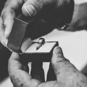 nick-karvounis-498395-unsplash